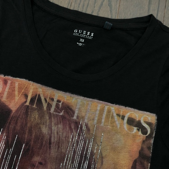 Guess Black Graphic Tee - Picture 3 of 3